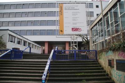 Stuttgart: Feueralarm in Schule